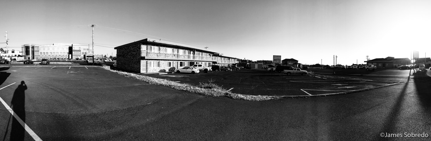 Nondescript motel in Newport, OR: This is America. 