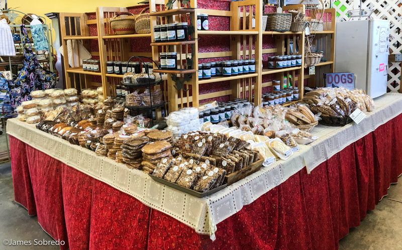 Excellent cafe & bakery, Grays Harbor Farmer's Market in Hoquiam, WA